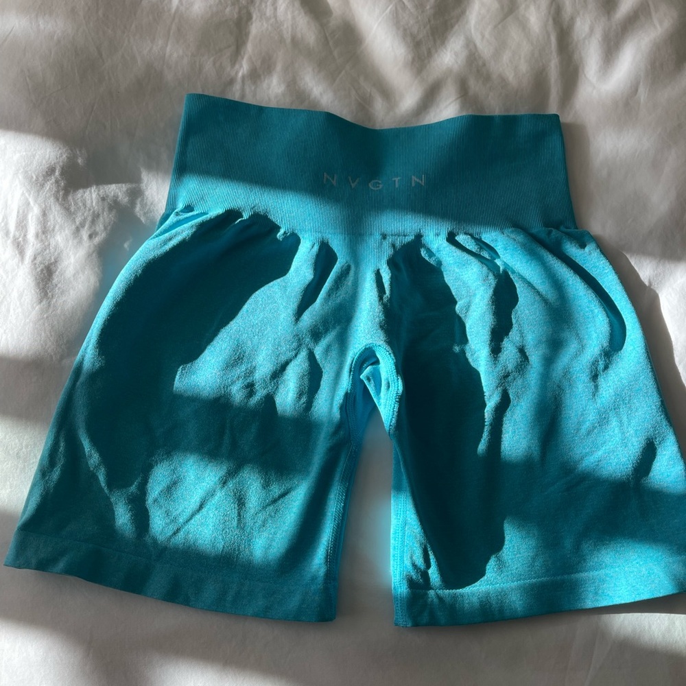 NVGTN caribbean blue shorts